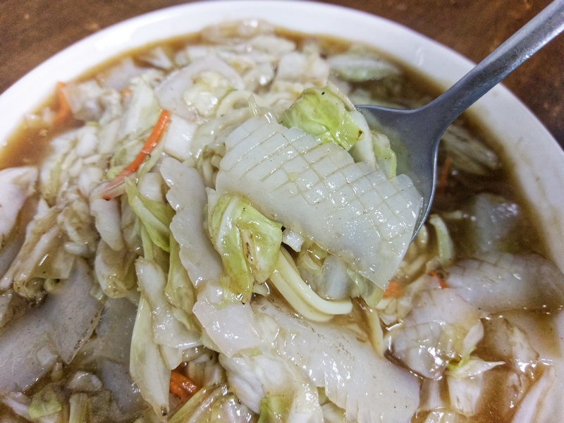 臺灣第一家素食花枝麵、鱔魚麵，苓雅平價美食～野菜園素食館(仁愛店)