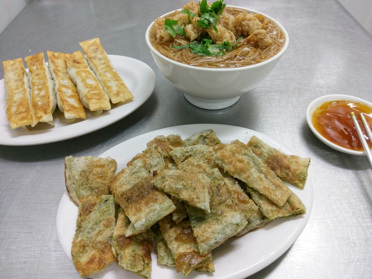 鳳山在地人才知道的無名美食～高雄鳳山素食鍋貼抓餅