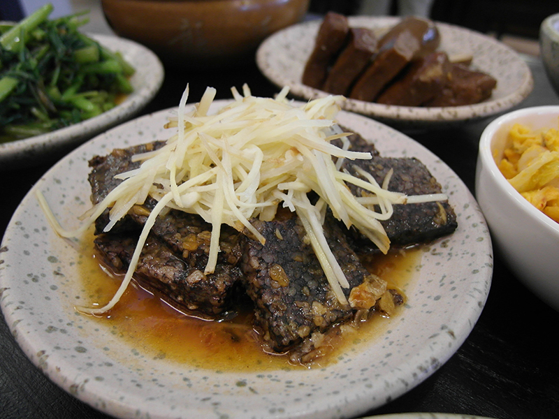 龍涎居